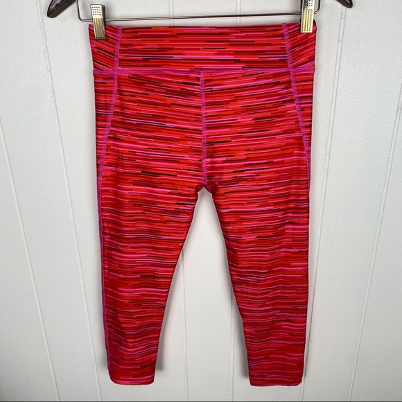 Under Armour Compression Crop Leggings Red Pink Stripe Small - Picture 4 of 6